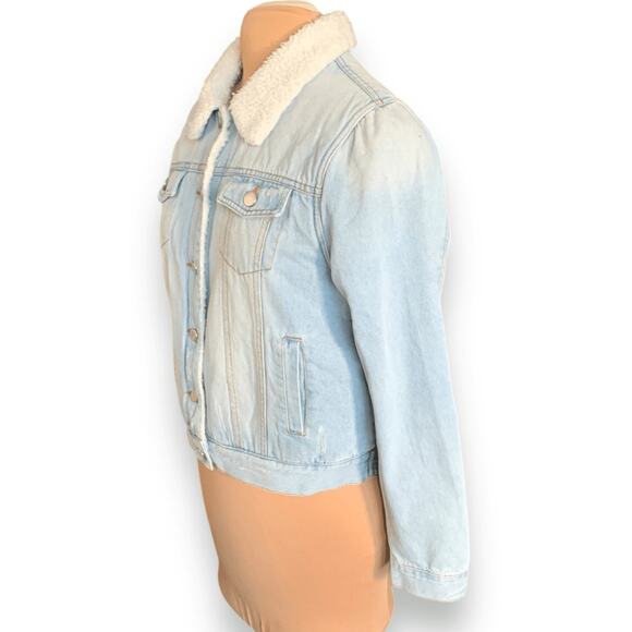 Ashley Vintage Charm Light Wash Sherpa Collar Denim Trucker Jacket Women’s XL - Picture 8 of 13